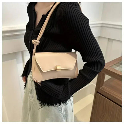 Daphne | Vintage-inspired Shoulder Bag