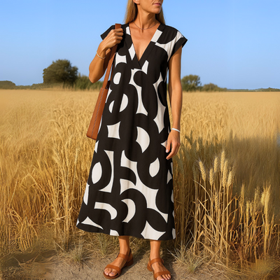 Valérie | Light and airy dress with V-neckline