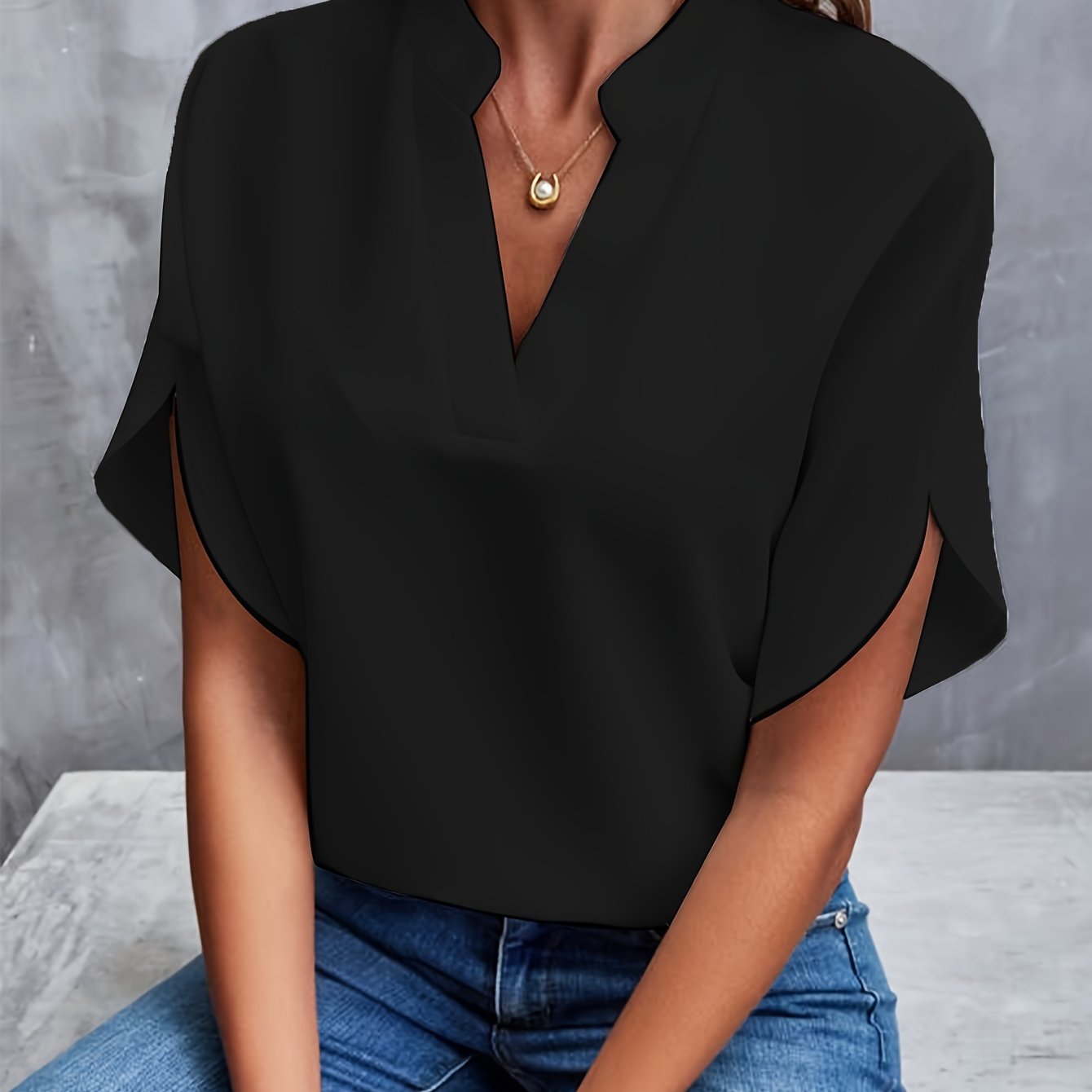 Jannie - Elegant Blouse