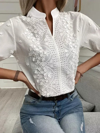 Celine | Elegant blouse with embroidery