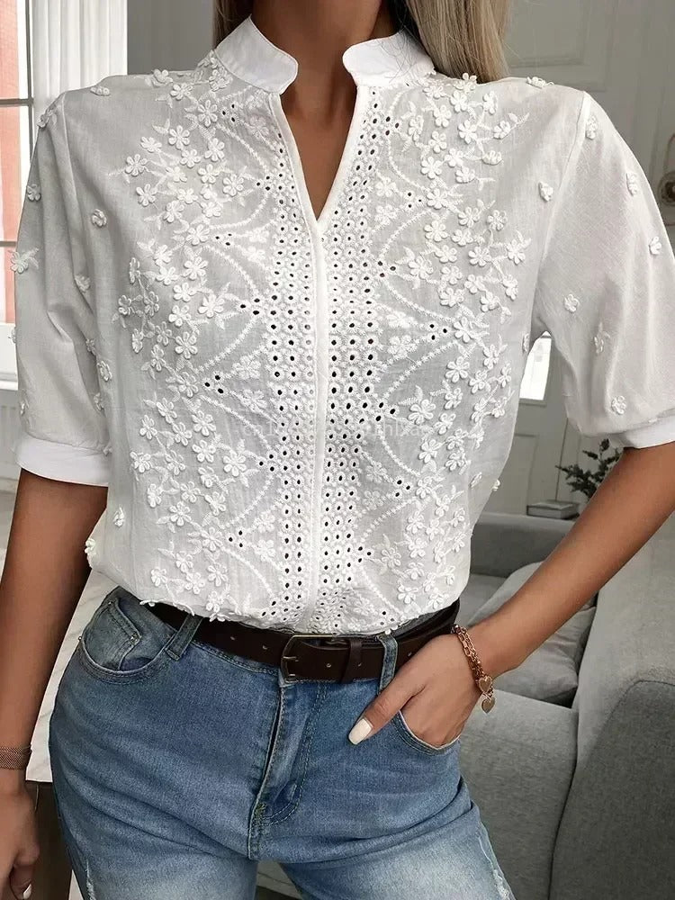 Celine | Elegant blouse with embroidery
