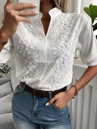 Celine | Elegant blouse with embroidery